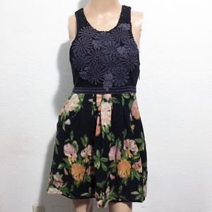 FREE PEOPLE  EMBELLISHED  DRESS Size S/P